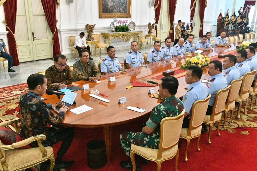 Jokowi Bahas Komitmen Kebangsaan Bersama Pimpinan TNI AL dan TNI AU