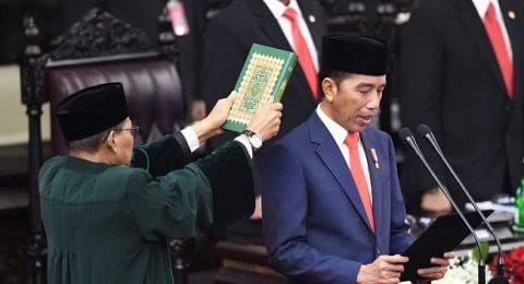 Wacana Presiden 3 Periode Langgengkan Kekuasaan Jokowi?