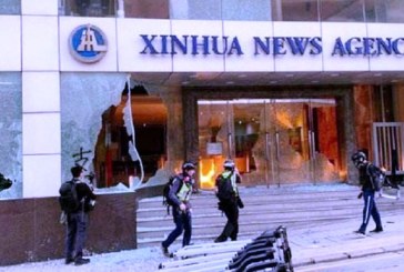 Unjuk Rasa Hong Kong Bakar Kantor Berita Xinhua China