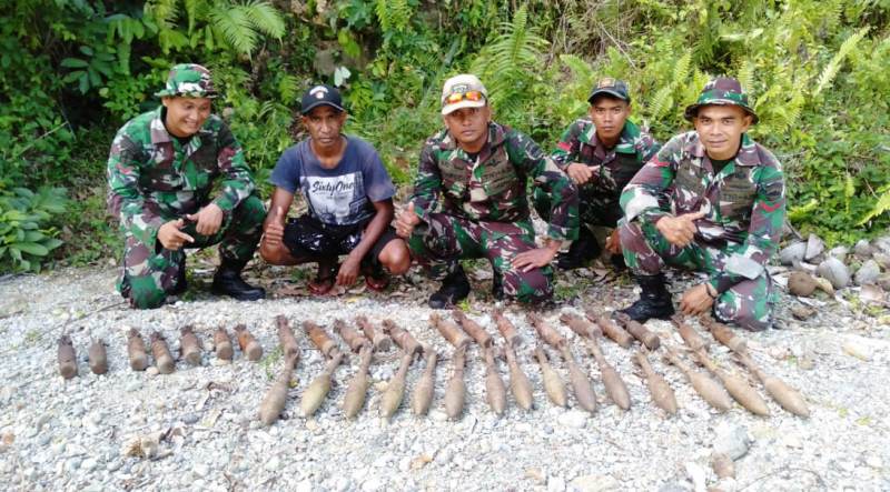 Prajurit TNI Amankan 36 Butir Munisi, Mortir dan Roket