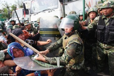 Rezim China Minta Muslim Uighur ‘Disiksa’