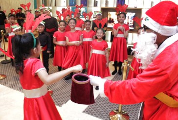 Atraksi Sulap dan Paduan Suara Anak-anak Sambut Nataru di THE 1O1 Jakarta