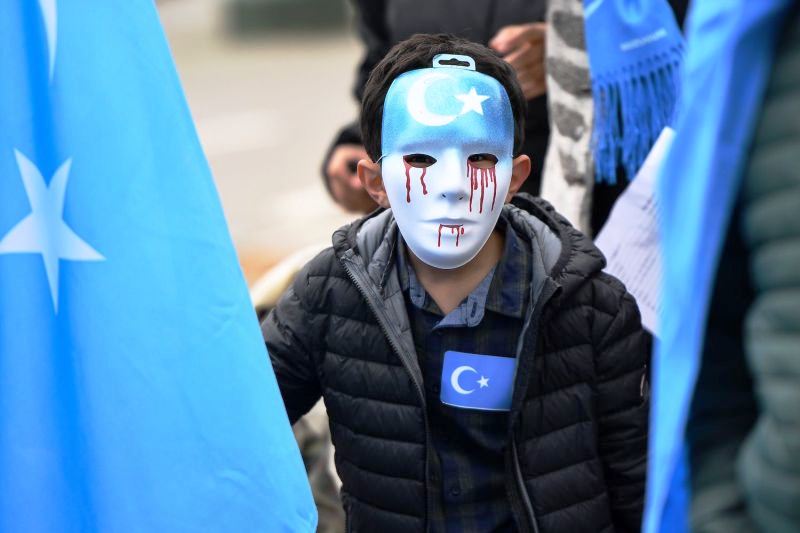 Soal Uighur, Eropa Ancam Bekukan Aset China