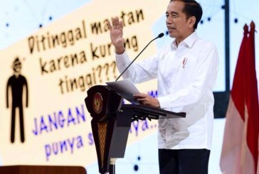 Jokowi Ditawari Obat Penggemuk Badan