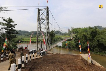 Jembatan Gantung Berpotensi Gerakkan Ekonomi Lokal