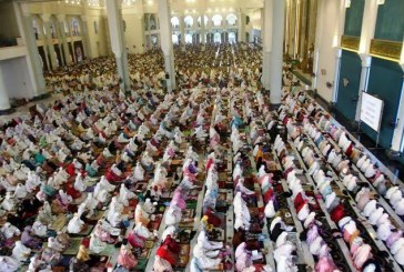 Pemprov Jatim Perbolehkan Masjid Salat Id Berjamaah