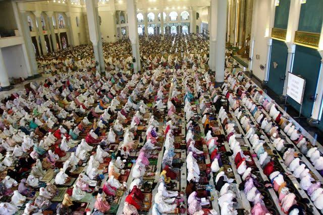 Pemprov Jatim Perbolehkan Masjid Salat Id Berjamaah