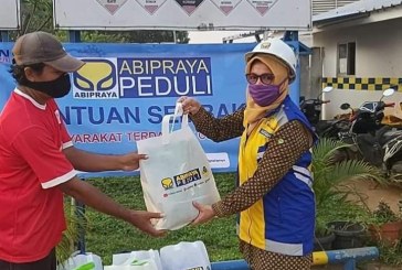 Brantas Abipraya Salurkan 4.000 Paket Sembako untuk Warga Terdampak Covid-19 di Jabodetabek