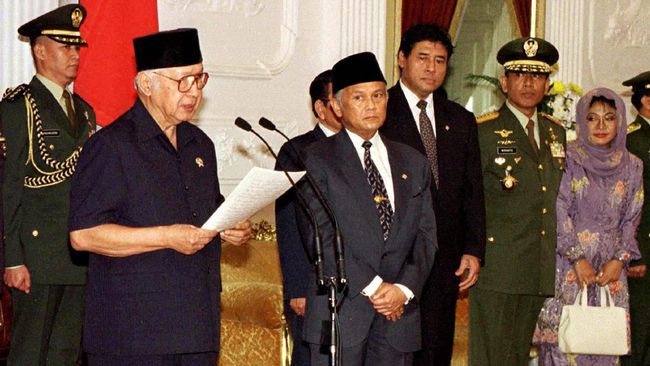 22 Tahun Reformasi, Mengenang Tumbangnya Soeharto Sang Diktator