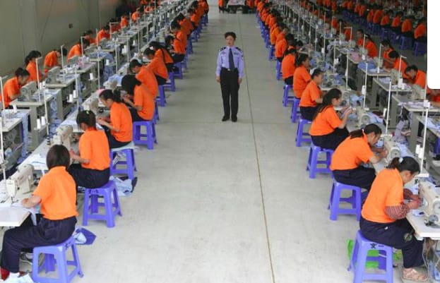 Apple dan Nike Didesak Boikot Bisnis China yang Perbudak Muslim Uighur