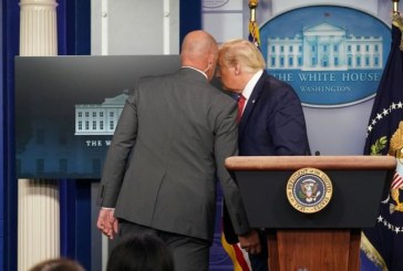 Penembakan di Luar Gedung Putih, Presiden Trump Dikawal Keluar
