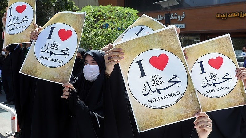 Non Muslim di Iran Kecam Macron yang Hina Nabi Muhammad
