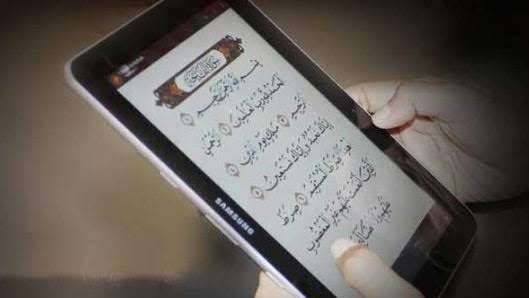 Hukum Baca Al-Qur’an di HP Tanpa Wudhu