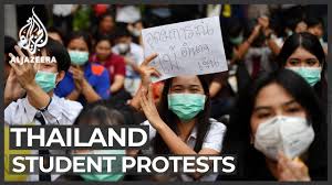 Ribuan Siswa Turun ke Jalan Protes Sistem Pendidikan Thailand