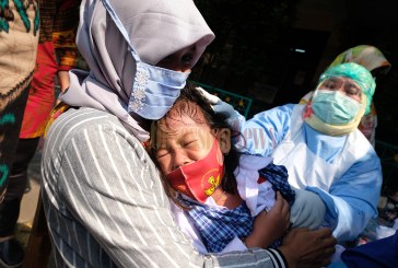 FOTO Imunisasi di SDN 01 Tangerang