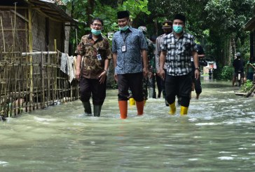 Tinjau Lokasi Banjir, Arif Sugiyanto: Harus Segera Dicarikan Solusi