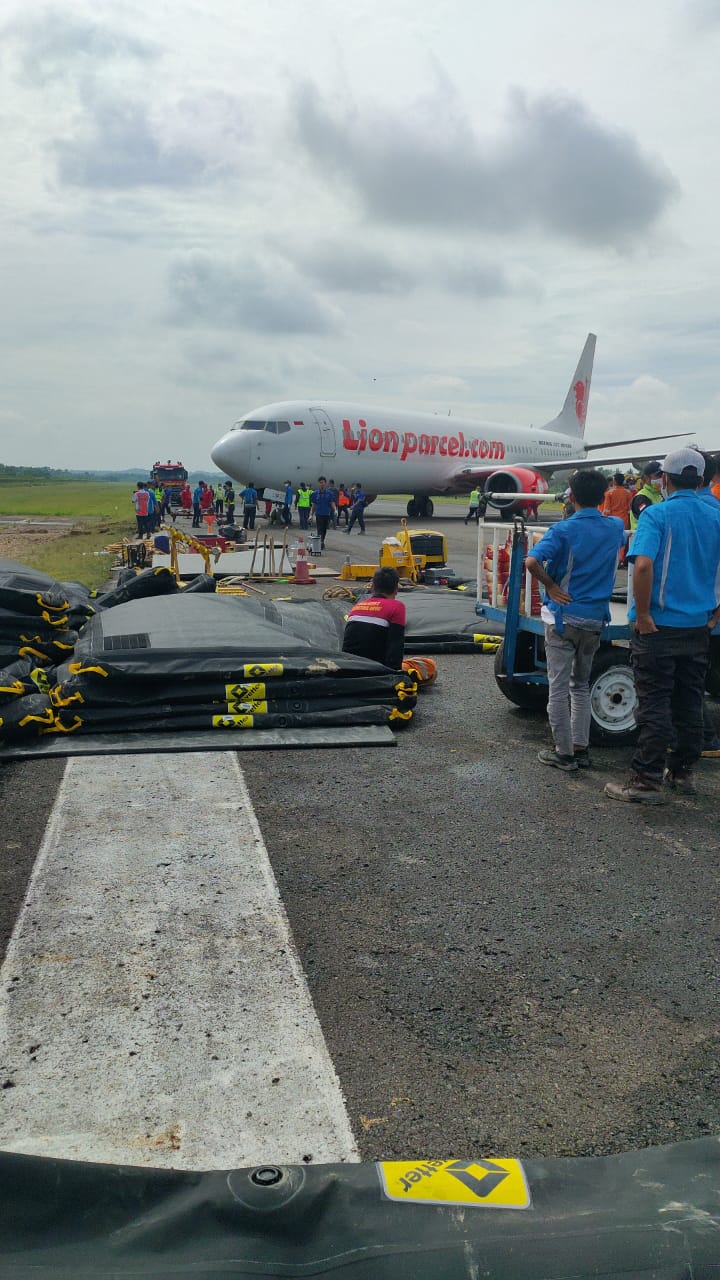 Evakuasi Pesawat Lion Air di Bandara Radin Inten II Berhasil