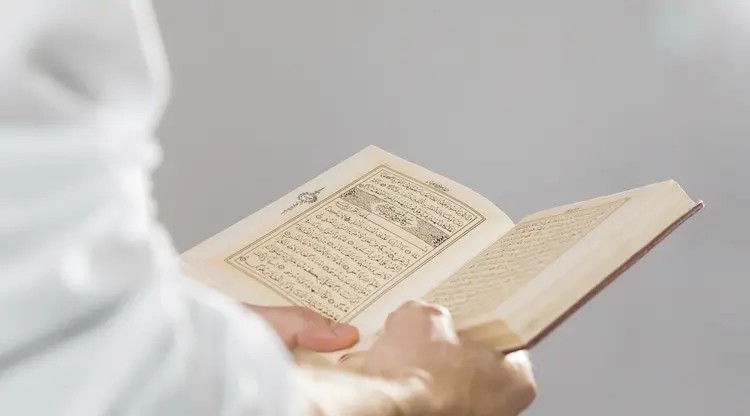 Dialog Manusia dengan Al-Qur’an tentang Musibah Corona