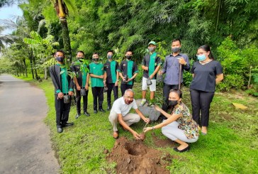Partisipasi Gerakan Sejuta Pohon Sedunia, The Westlake Resort Yogyakarta Tanam Pohon Kepel