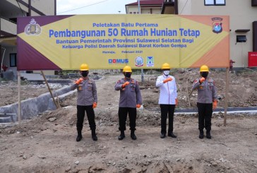 Kapolri dan Gubernur Sulsel Resmikan Pembangunan Rumah Polri Korban Gempa Sulbar