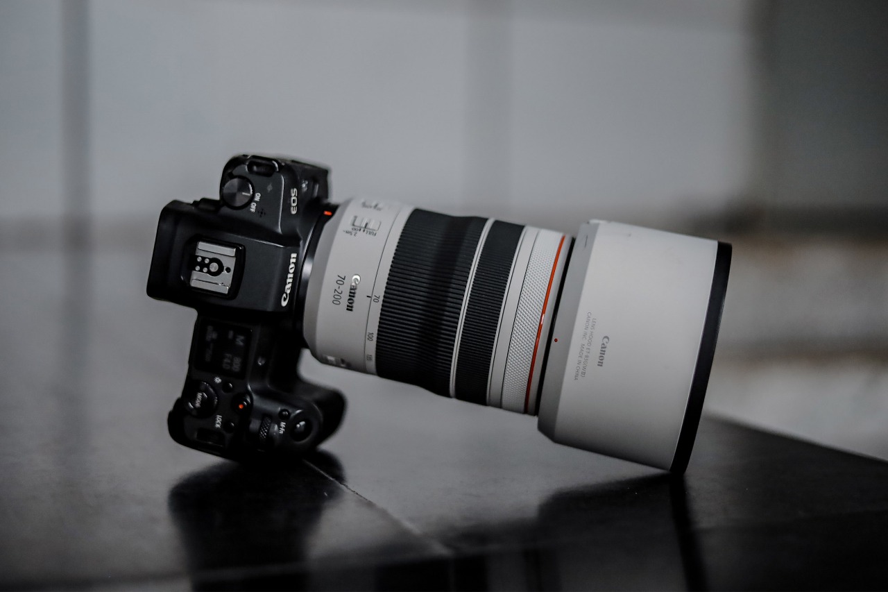 Canon Hadirkan Dua Lensa Terbaru untuk Sistem RF Mount
