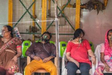 Krisis Covid-19 di India, Merawat Keluarga Sendiri Hingga Sekarat di Rumah