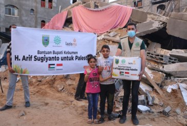 Bupati Kebumen Donasikan Gajinya untuk Bantu Warga Palestina