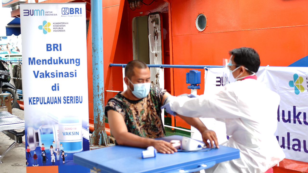 Sukseskan Program Vaksinasi Covid-19,  BRI Kerahkan Teras Kapal di Empat Kepulauan