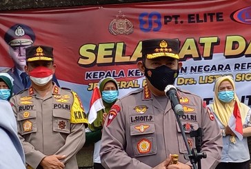 Tinjau Kegiatan Buruh di Banten, Kapolri Akan Perkuat Akselerasi Vaksinasi di Wilayah Aglomerasi