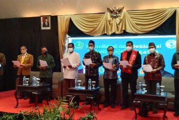 Wamenag Pimpin Pembacaan Deklarasi Agama-agama untuk Indonesia yang Adil dan Damai