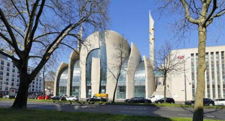 Masjid-masjid di Jerman Diizinkan Azan Lewat Pengeras Suara
