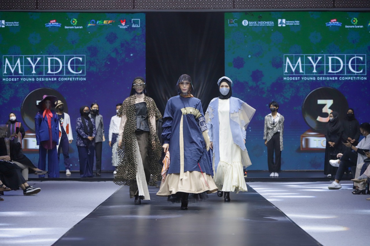 Sustainable Muslim Fashion ISEF 2021 Jaring Desainer Muda yang Kreatif