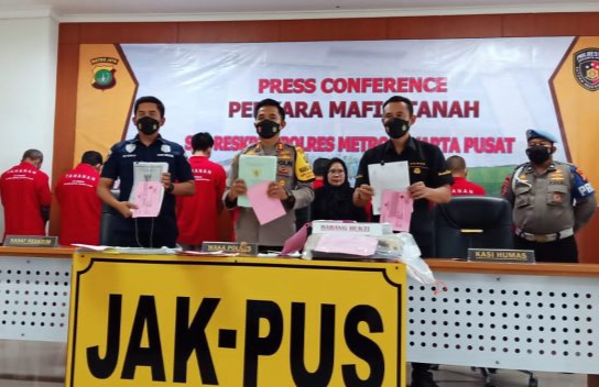 Polres Jakarta Pusat Ungkap Mafia Tanah, Eks Kades Ditahan