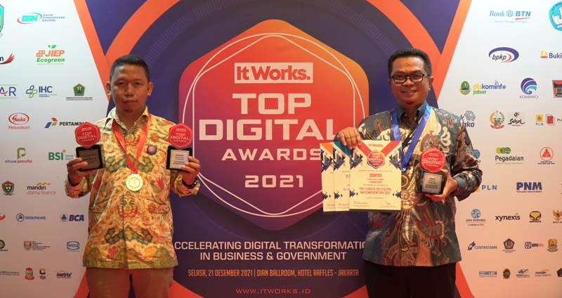 Mudahkan Masyarakat dalam Bertransaksi, Pegadaian Raih 3 Penghargaan dari TOP Digital Awards