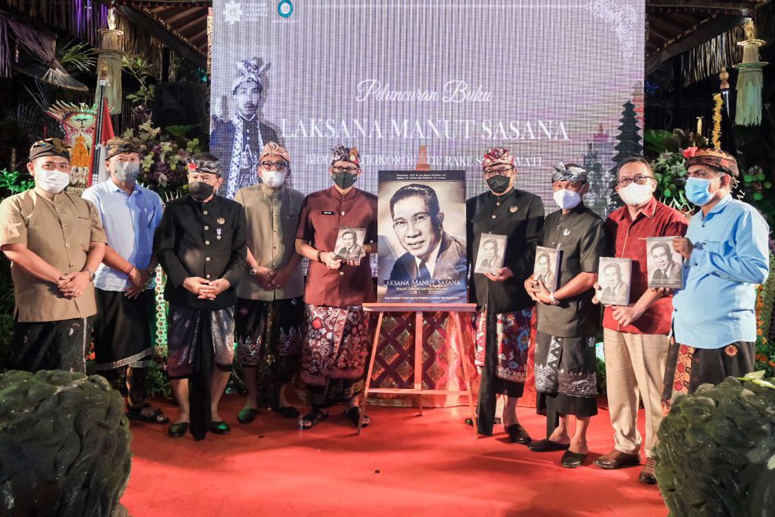Sandiaga Uno Apresiasi Peluncuran Buku Biografi Tjokorde Gde Rake Soekawati