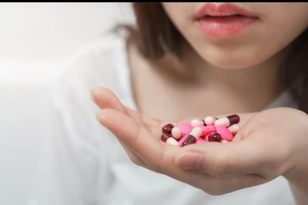 Benarkah Sering Minum Obat Bisa Rusak Ginjal?