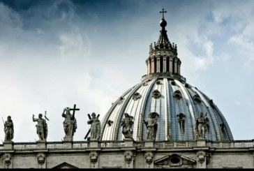 Pastor Pelaku Perbudakan Seksual di Italia Masih Pimpin Misa