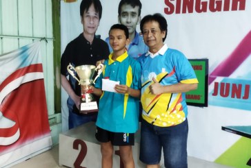 Naufal (PTM Ancol Barat) Raih Juara I Turnamen Tenis Meja Single Open Singgih Cup XII