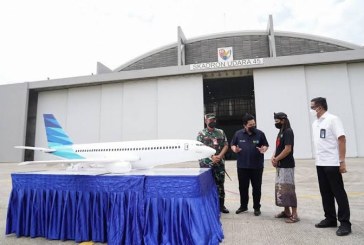 Kementerian BUMN Dorong Industri Kreatif Melalui Miniatur Pesawat Garuda Indonesia