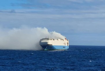Kapal Kargo Angkut Ribuan Mobil Mewah Kebakaran di Atlantik