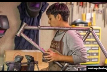 Bengkel Sepeda di Meksiko Ini Semua Pekerjanya Perempuan