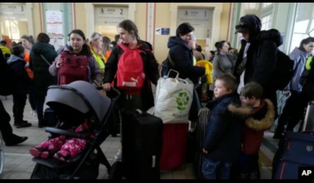 Tebang Pilih: Bantuan bagi Pengungsi Ukraina Lebih Cepat dari Pengungsi Afghanistan