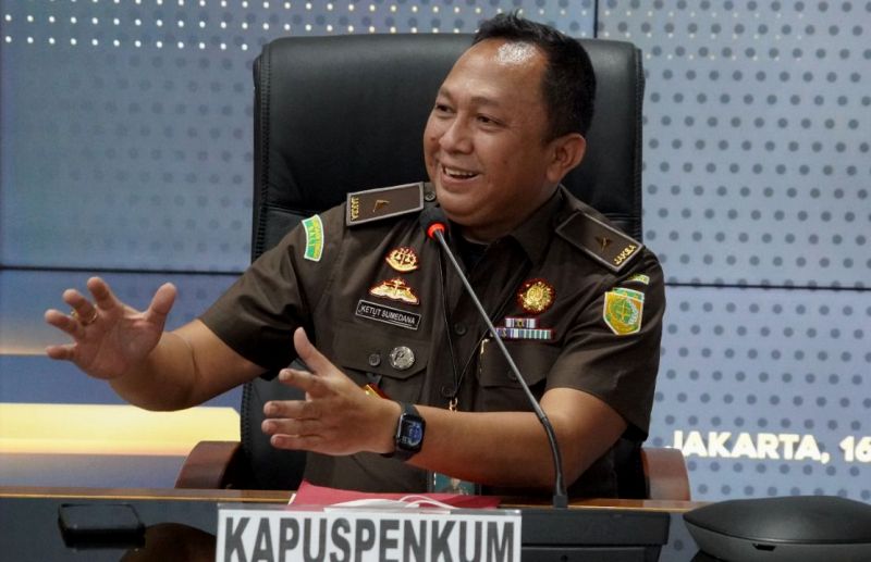 Kejagung Pastikan Pengemudi Mercedes yang Halangi Ambulance di Tangerang Bukan Pegawai Kejaksaan