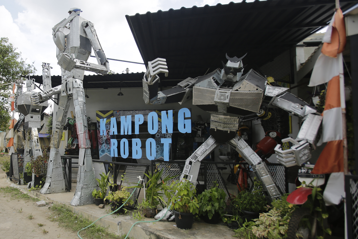 FOTO Kampong Robot di Cilalung, Tangerang Selatan