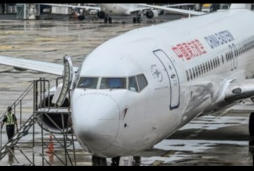 Ngeri! Pesawat China Sengaja Ditabrakkan ke Bukit