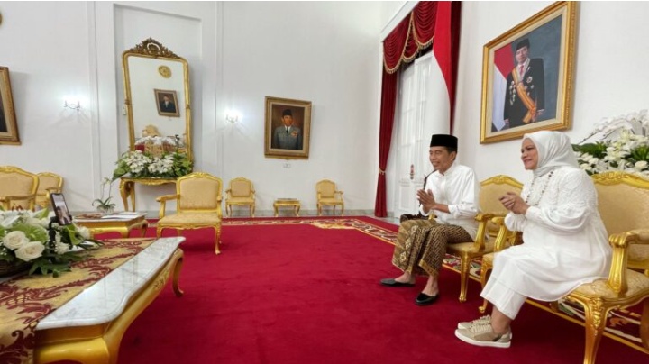 Jokowi Bersilaturahmi dengan Ma’ruf Melalui Panggilan Video