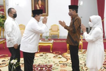 Jokowi dan Prabowo Makan Opor Bersama di Istana Kepresidenan Yogyakarta