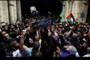 Biadab! Polisi Israel Serang Upacara Pemakaman Warga Palestina