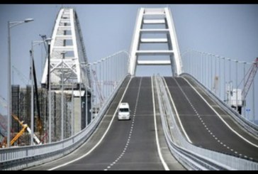 Ini Bahayanya Jika Ukraina Ledakkan Jembatan Terpanjang Eropa!