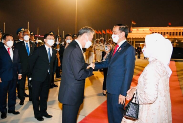 Usai Bertemu dengan Perdana Menteri dan Presiden RRT, Jokowi dan Ibu Iriana Bertolak ke Tokyo